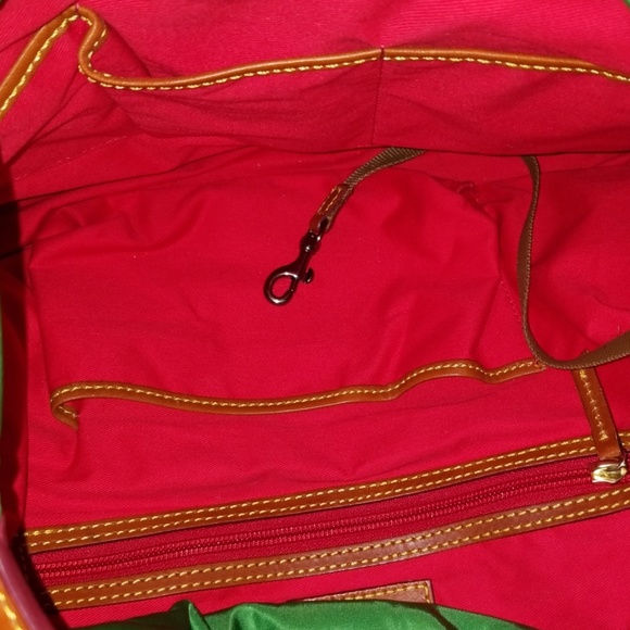 Dooney & bourke nylon hobo no accessories - Picture 3 of 8